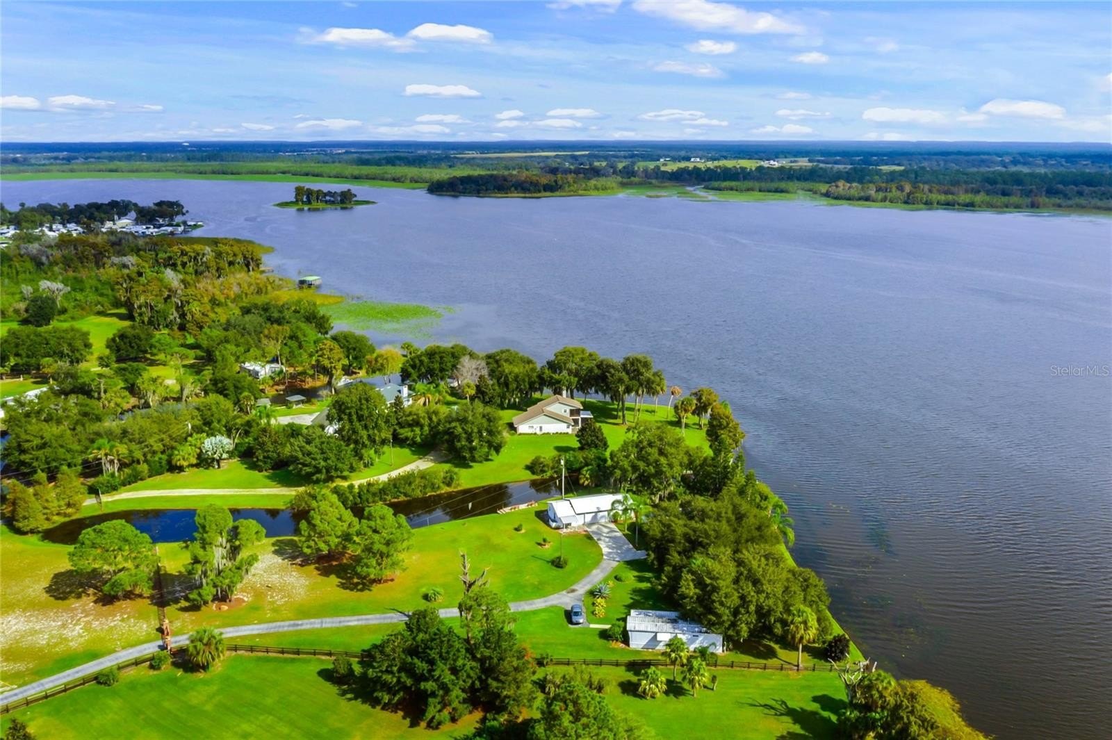 LAKE WALES, Florida, 33898, United States, 6 Bedrooms Bedrooms, ,5 BathroomsBathrooms,Residential,For Sale,1974565