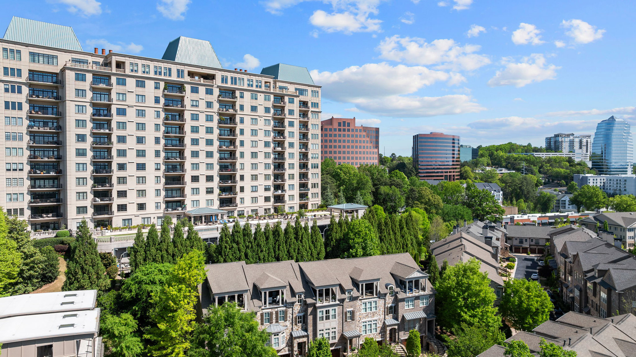  Exceptional Four Level European-inspired Townhome - 物件實景