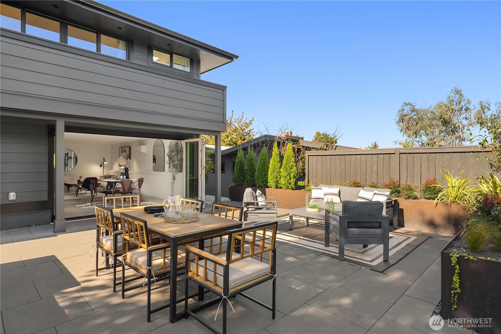 Seattle, Washington, 98177, United States, 4 Bedrooms Bedrooms, ,1 BathroomBathrooms,Residential,For Sale,1988079