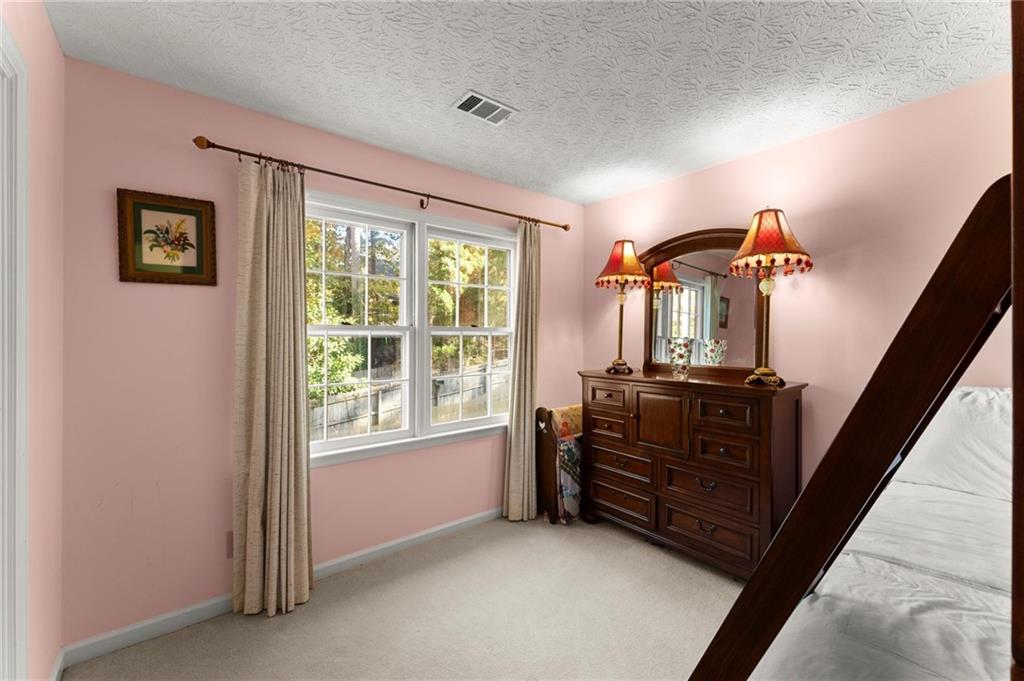 Roswell, Georgia, 30075, United States, 5 Bedrooms Bedrooms, ,4 BathroomsBathrooms,Residential,For Sale,1990755