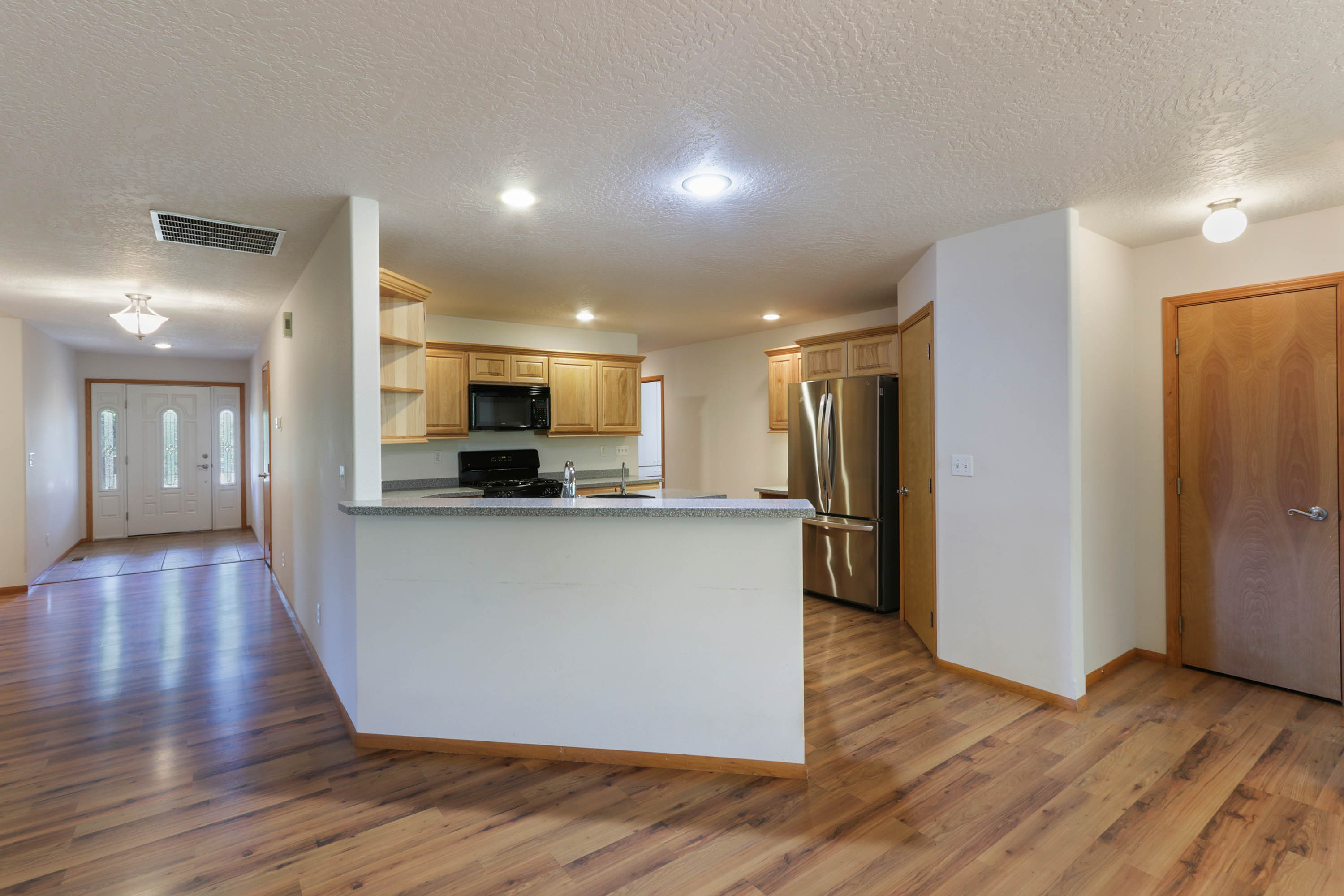 Sandpoint, Idaho, 83864, United States, 3 Bedrooms Bedrooms, ,2 BathroomsBathrooms,Residential,For Sale,1936853