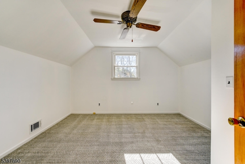 Branchburg Twp., New Jersey, 08876, United States, 4 Bedrooms Bedrooms, ,3 BathroomsBathrooms,Residential,For Sale,1992808