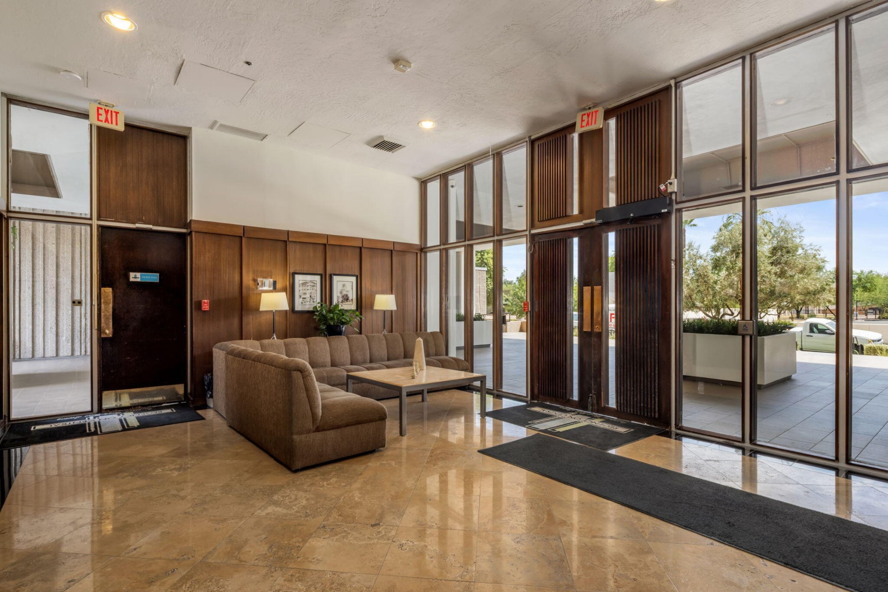  2323 N Central Ave¦Phoenix, AZ - 物件實景