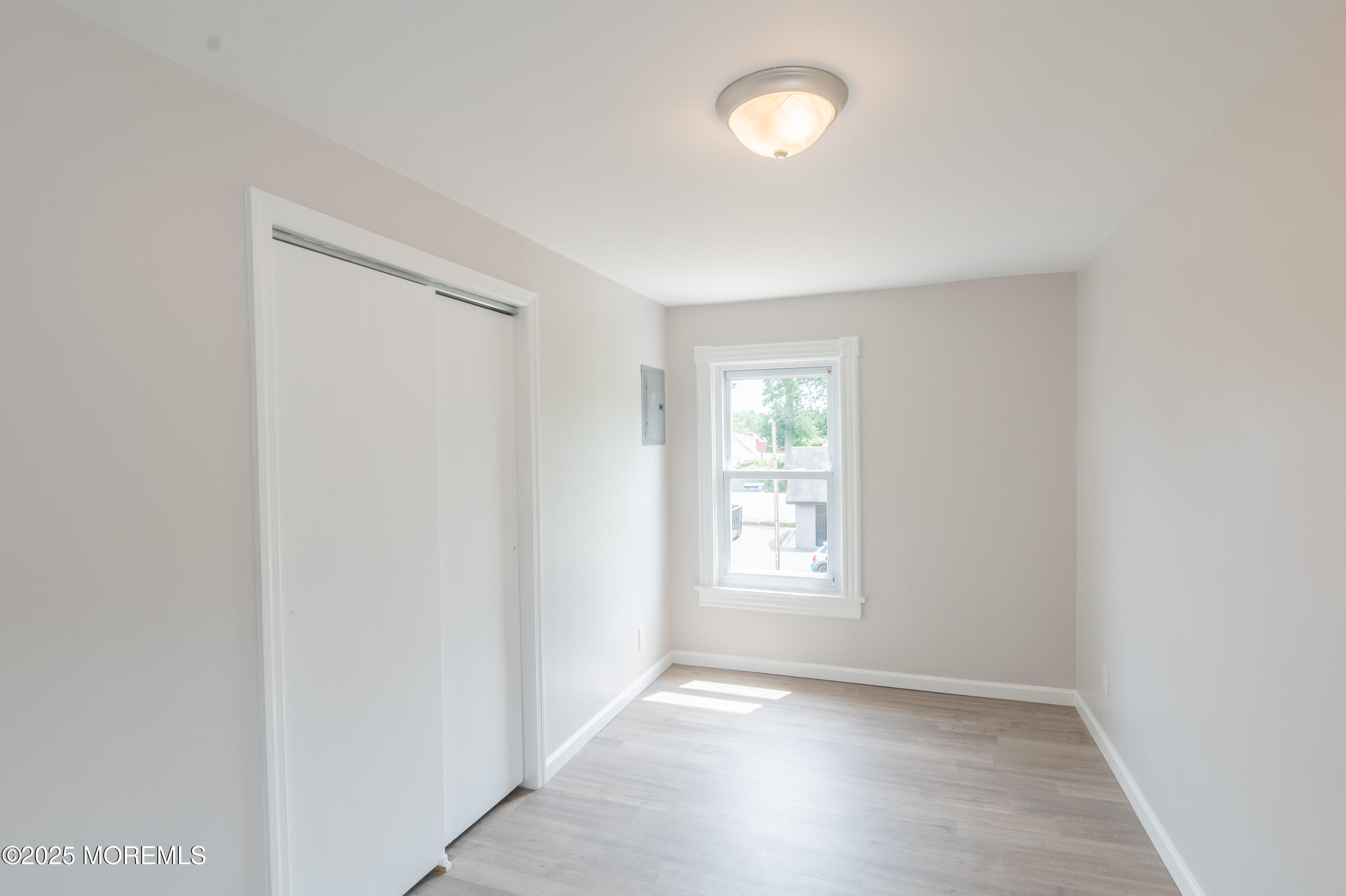 Englishtown, New Jersey, 07726, United States, 6 Bedrooms Bedrooms, ,4 BathroomsBathrooms,Residential,For Sale,1908199