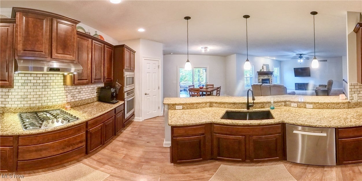 Westfield Center, Ohio, 44251, United States, 4 Bedrooms Bedrooms, ,3 BathroomsBathrooms,Residential,For Sale,1977060