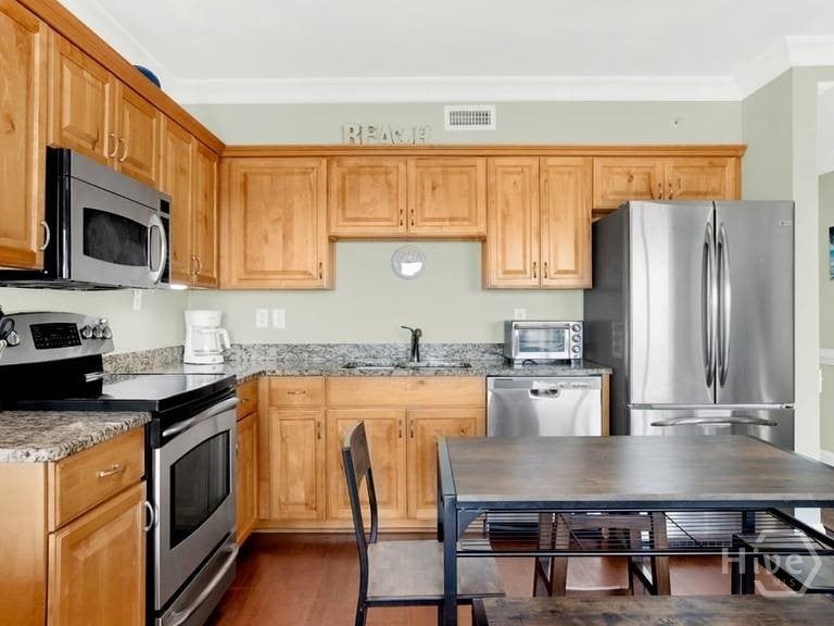 TYBEE ISLAND, Georgia, 31328, United States, 3 Bedrooms Bedrooms, ,2 BathroomsBathrooms,Residential,For Sale,2011768