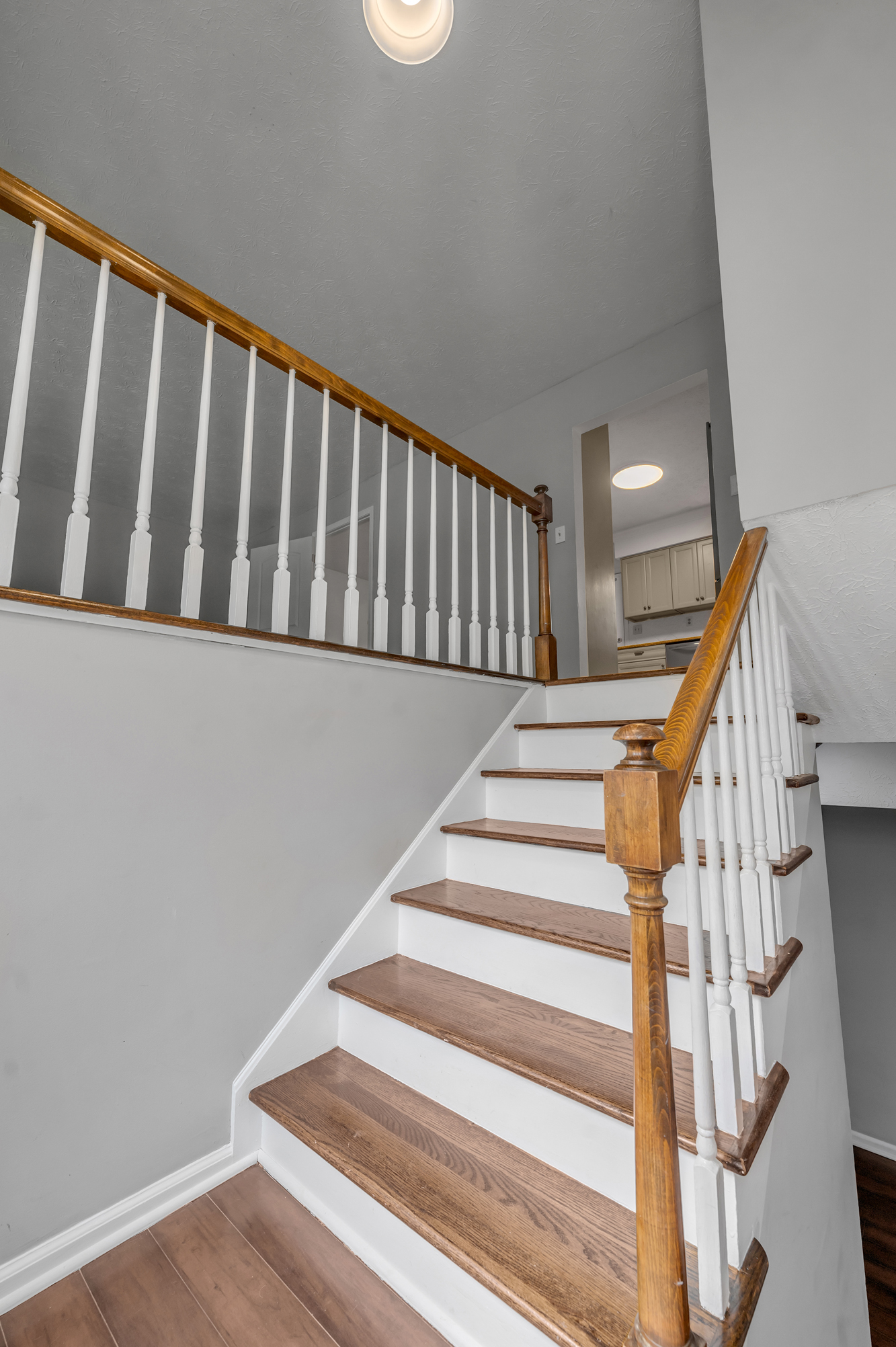 568 Merrimac Drive - 物件實景