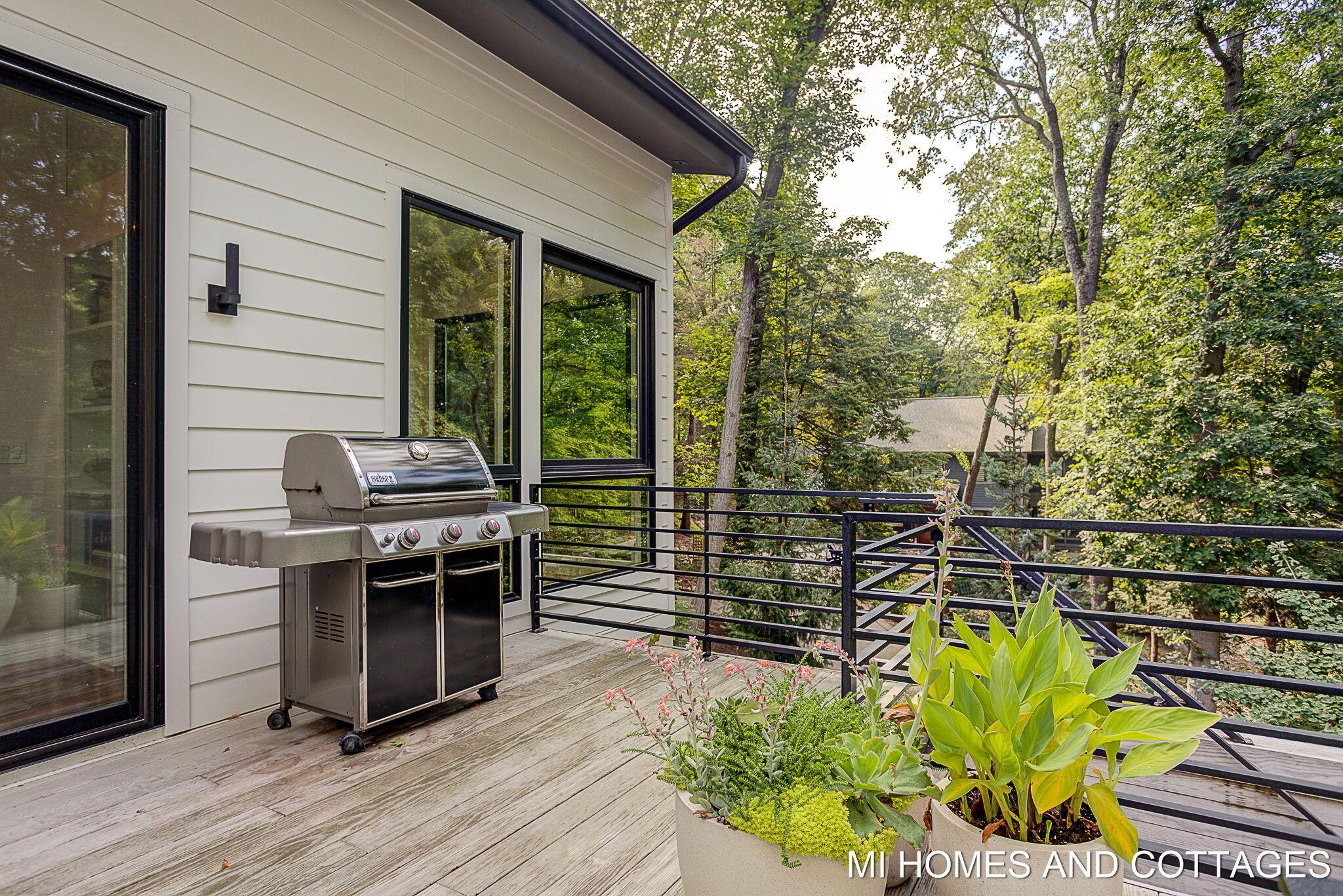 Saugatuck, Michigan, 49453, United States, 4 Bedrooms Bedrooms, ,4 BathroomsBathrooms,Residential,For Sale,1826741