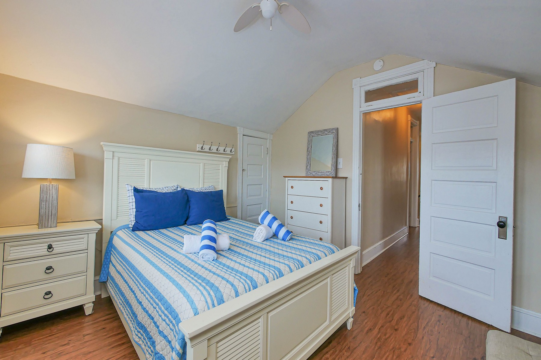  16 N Nashville Ave - 物件實景