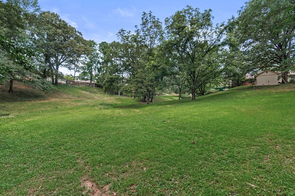 OXFORD, Mississippi, 38655, United States, 3 Bedrooms Bedrooms, ,3 BathroomsBathrooms,Residential,For Sale,1903883