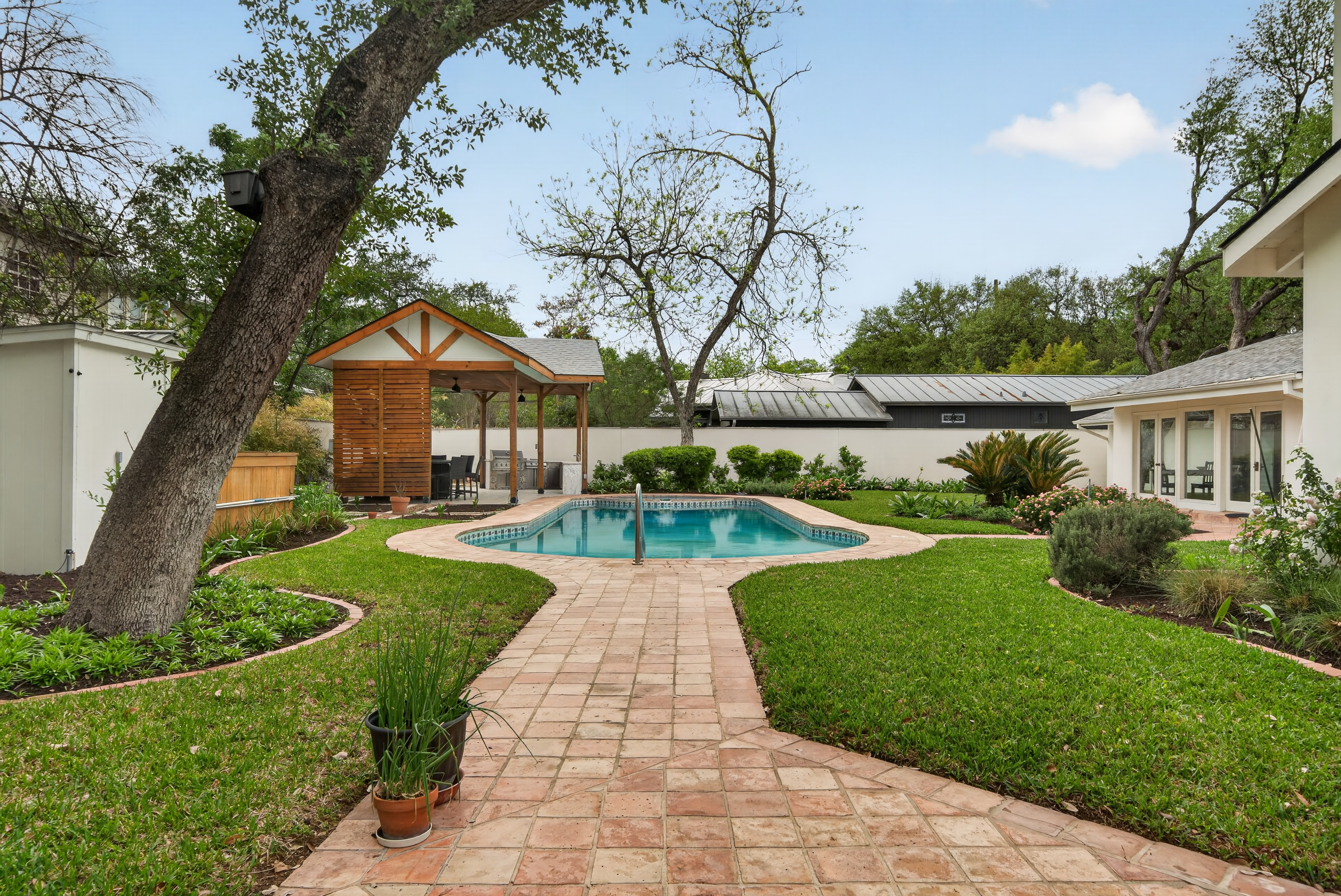  Experience Rare Privacy and Resort Style Living in Alamo Heights - 物件實景
