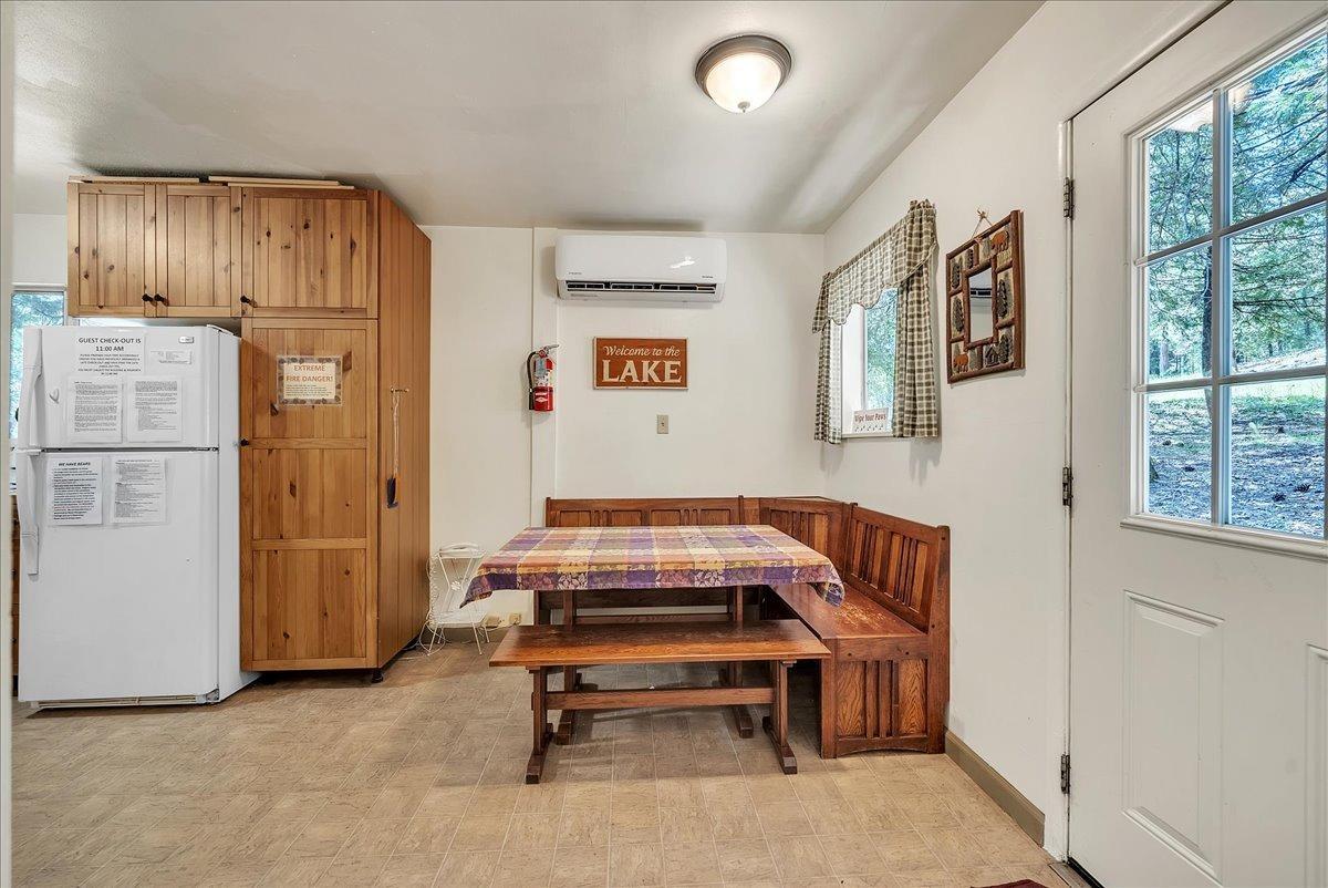 Nevada City, California, 95959, United States, 2 Bedrooms Bedrooms, ,3 BathroomsBathrooms,Residential,For Sale,1887439