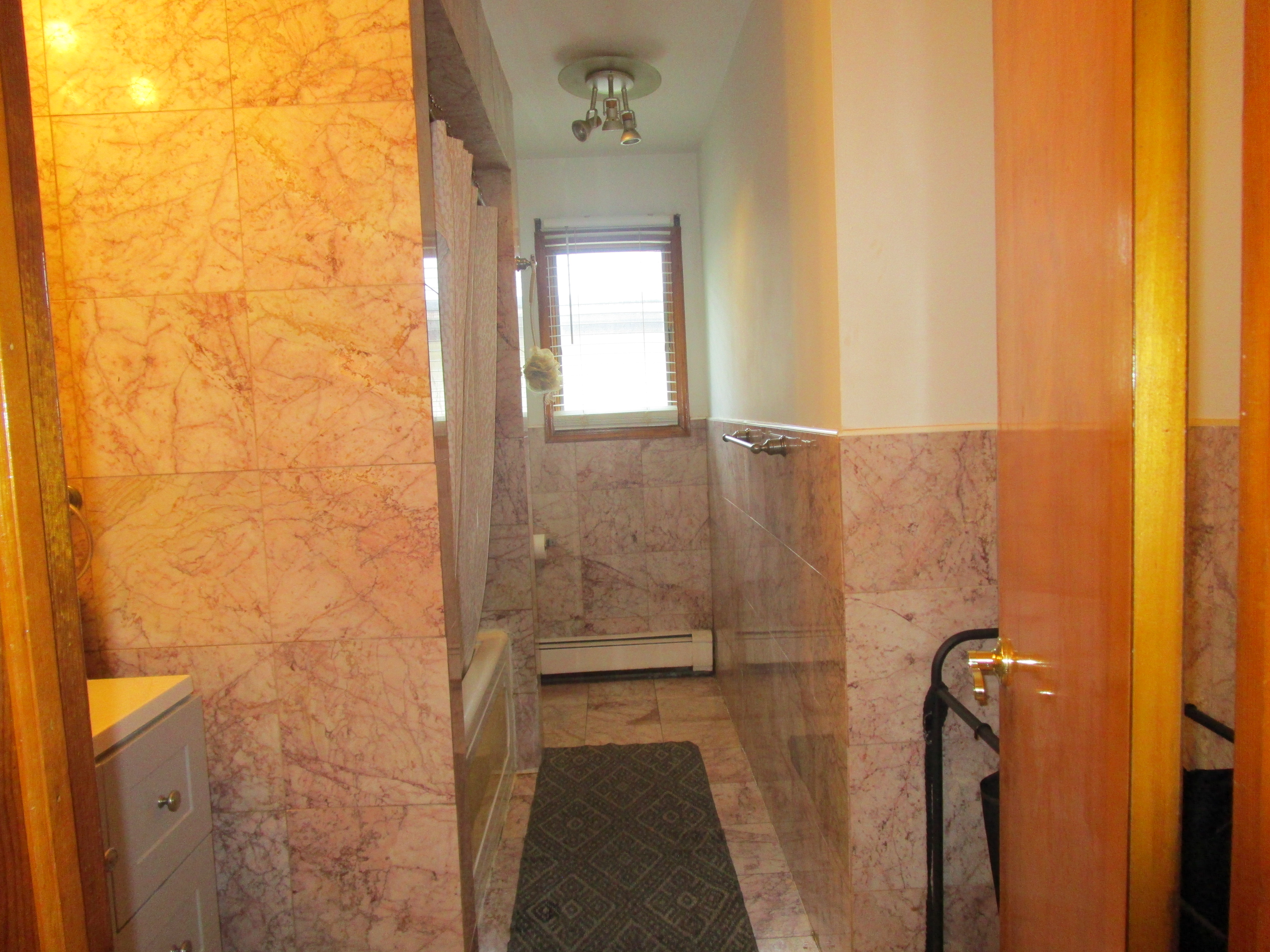 Little Ferry, New Jersey, 07643, United States, 6 Bedrooms Bedrooms, ,4 BathroomsBathrooms,Residential,For Sale,1975131