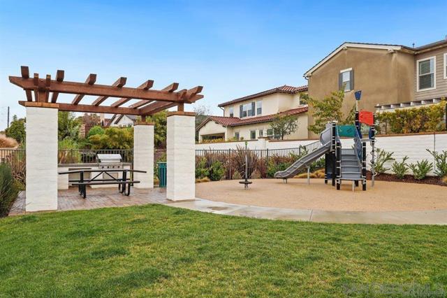 San Marcos, California, 92078, United States, 2 Bedrooms Bedrooms, ,2 BathroomsBathrooms,Residential,For Sale,1977580