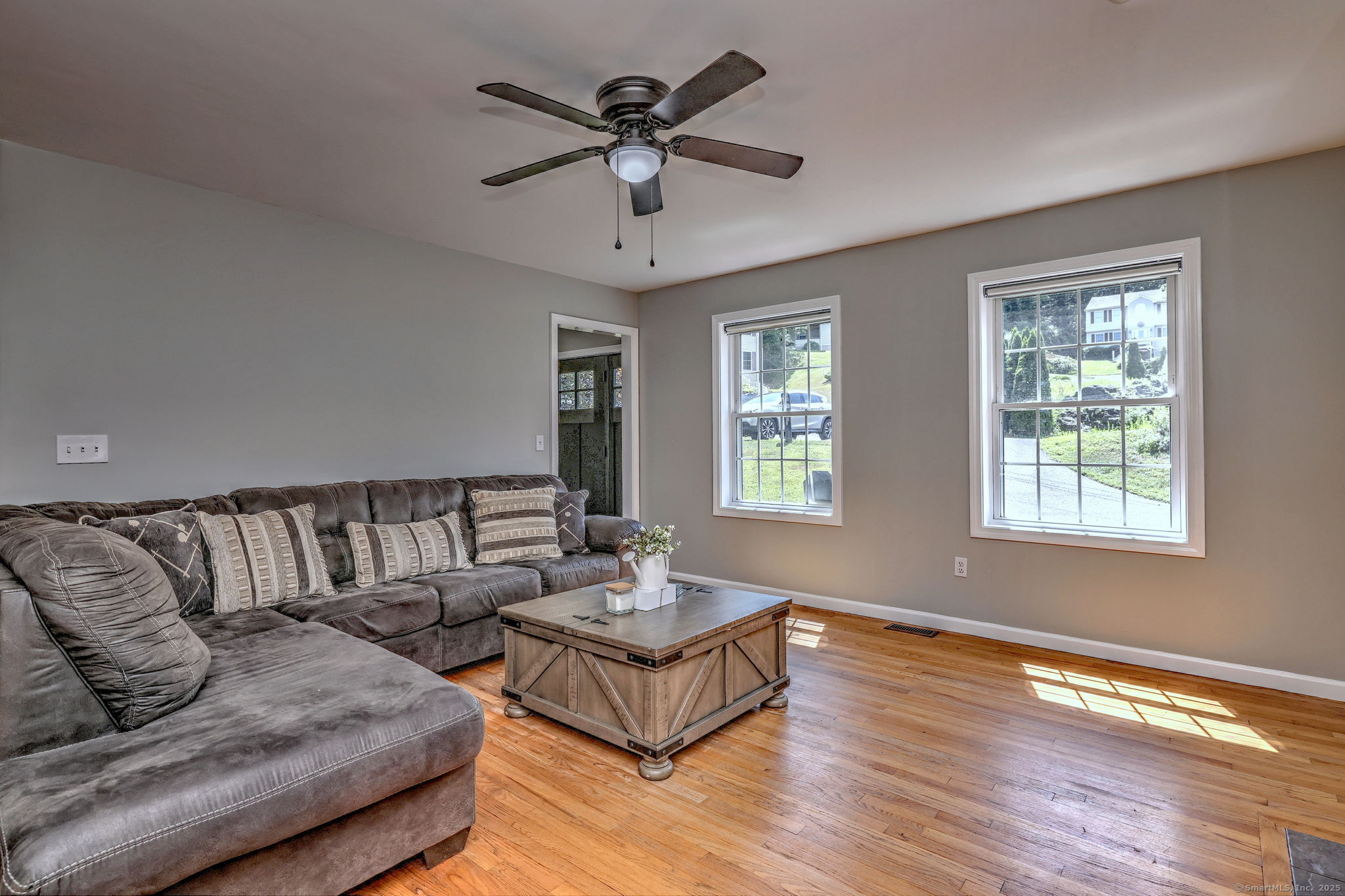 Shelton, Connecticut, 06484, United States, 4 Bedrooms Bedrooms, ,4 BathroomsBathrooms,Residential,For Sale,2001799