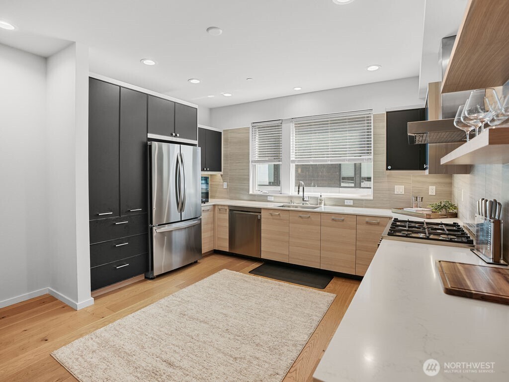 Bothell, Washington, 98011, United States, 4 Bedrooms Bedrooms, ,1 BathroomBathrooms,Residential,For Sale,2022802