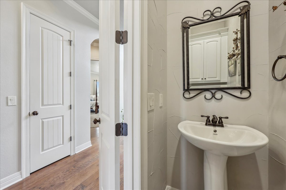Lumberton, Texas, 77657, United States, 5 Bedrooms Bedrooms, ,4 BathroomsBathrooms,Residential,For Sale,1941970