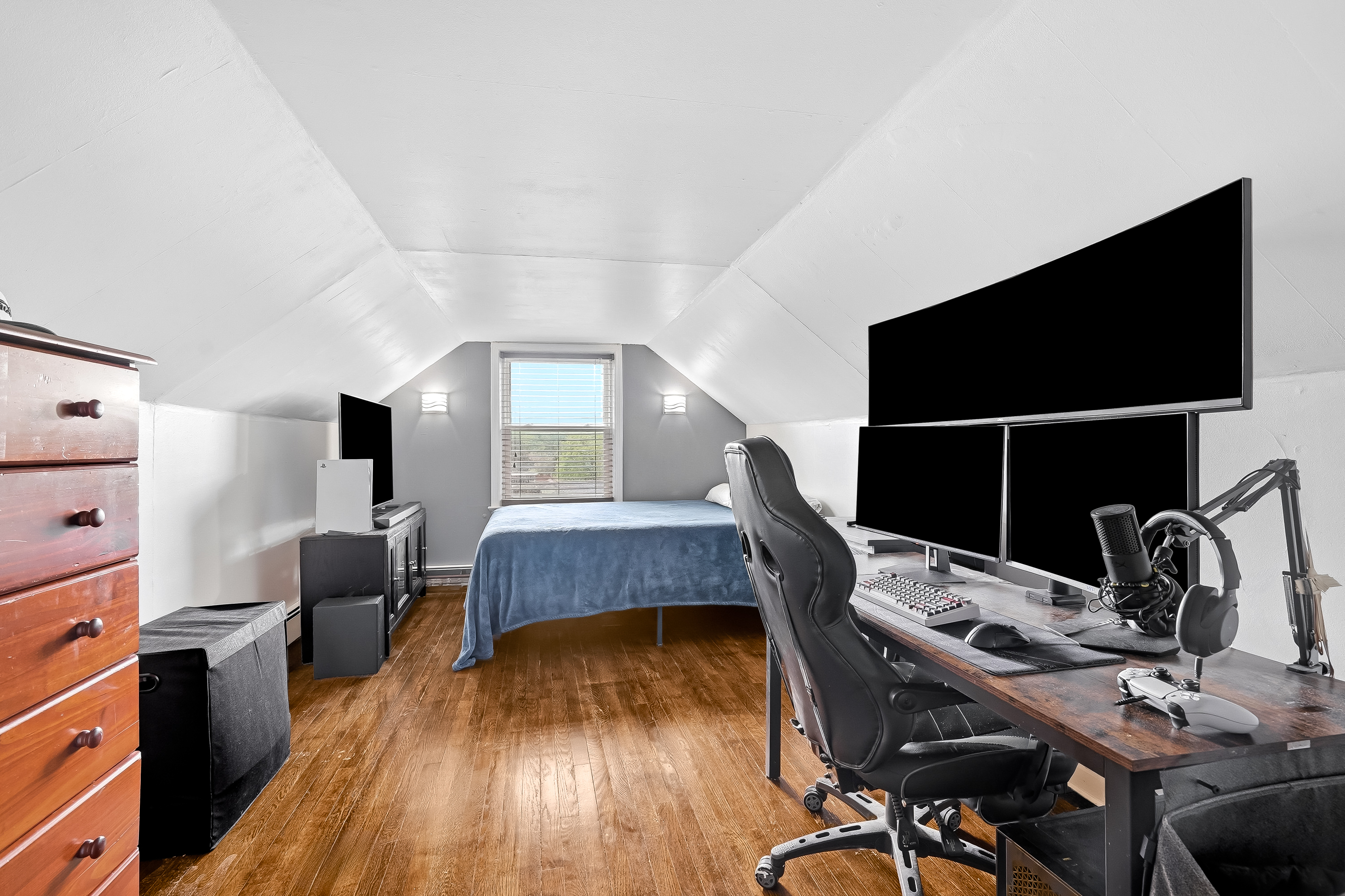  Adorable Cape Colonial in Manor Woods - 物件實景