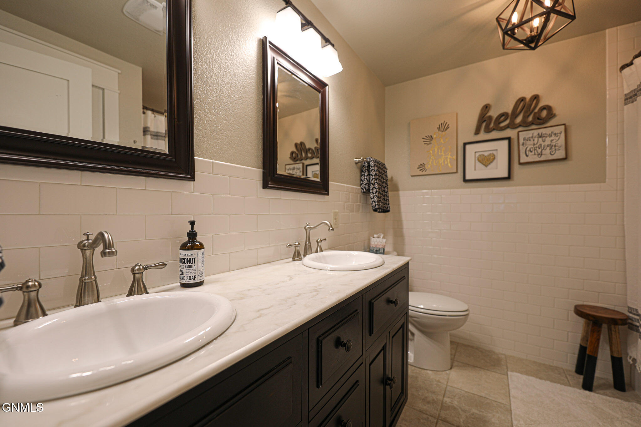Bismarck, North Dakota, 58503, United States, 6 Bedrooms Bedrooms, ,5 BathroomsBathrooms,Residential,For Sale,1810584