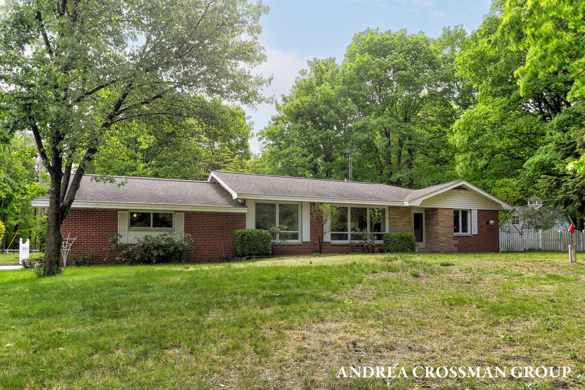 Fennville, Michigan, 49408, United States, 3 Bedrooms Bedrooms, ,2 BathroomsBathrooms,Residential,For Sale,1826575