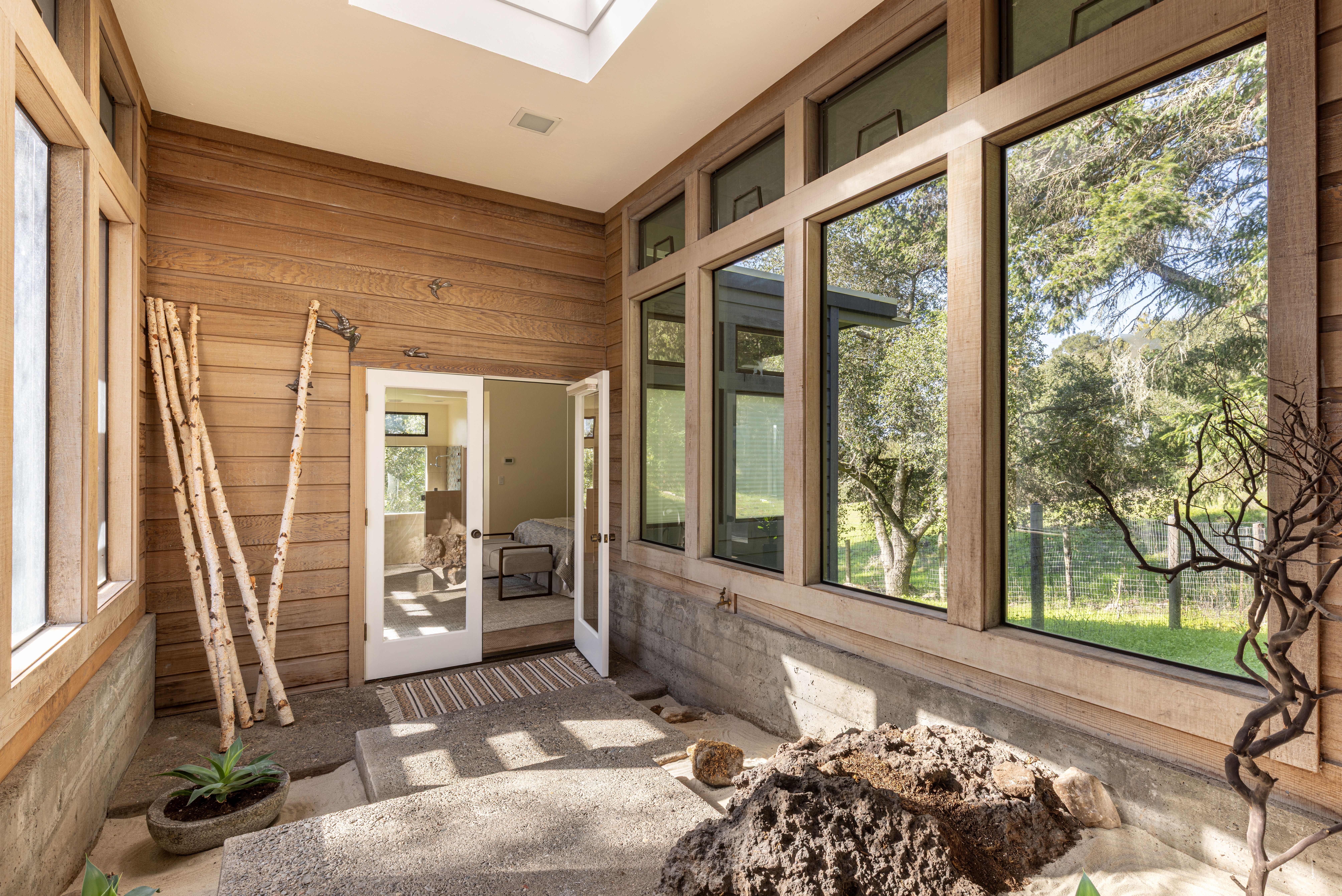  Mid-Century Contemporary Gem on 33 Acres - 物件實景