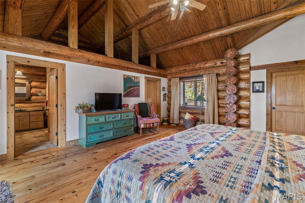 Farmington, Missouri, 63640, United States, 3 Bedrooms Bedrooms, ,4 BathroomsBathrooms,Residential,For Sale,1991980