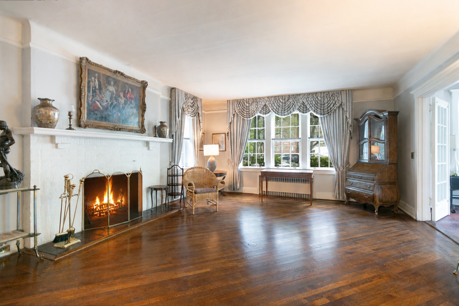  “FOREST HILLS GARDENS FIELDSTONE TOWNHOUSE” - 物件實景