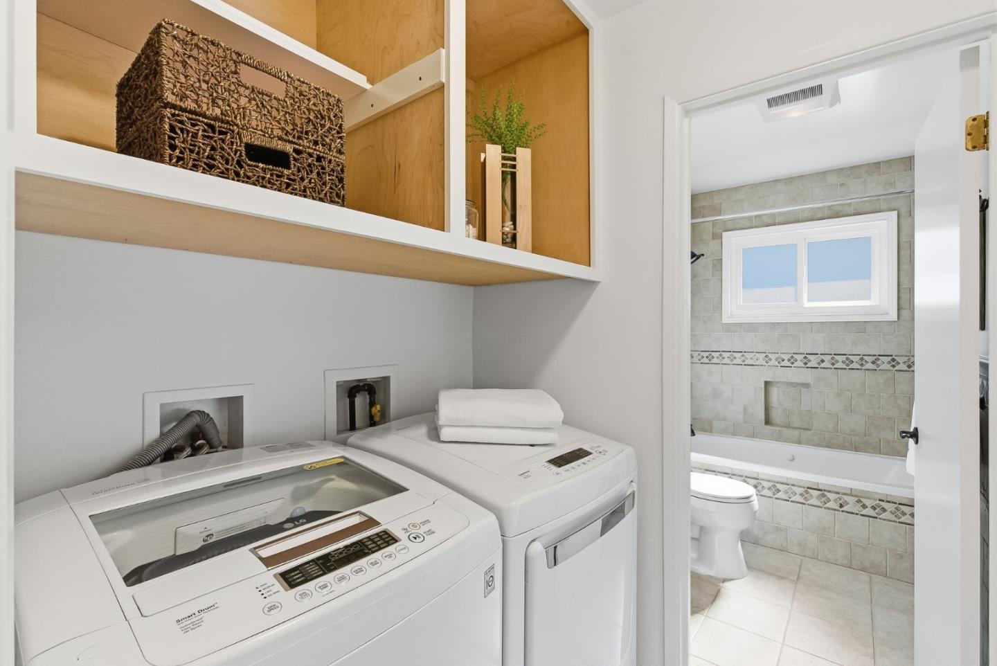 Millbrae, California, 94030, United States, 3 Bedrooms Bedrooms, ,3 BathroomsBathrooms,Residential,For Sale,1986526