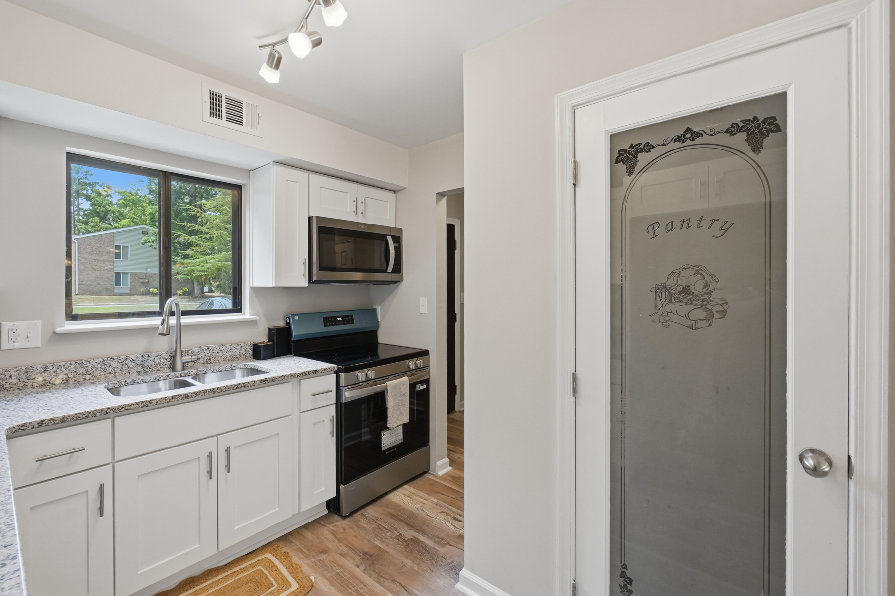  115 Windsor Pines Way, Newport News, VA 23608 - 物件實景