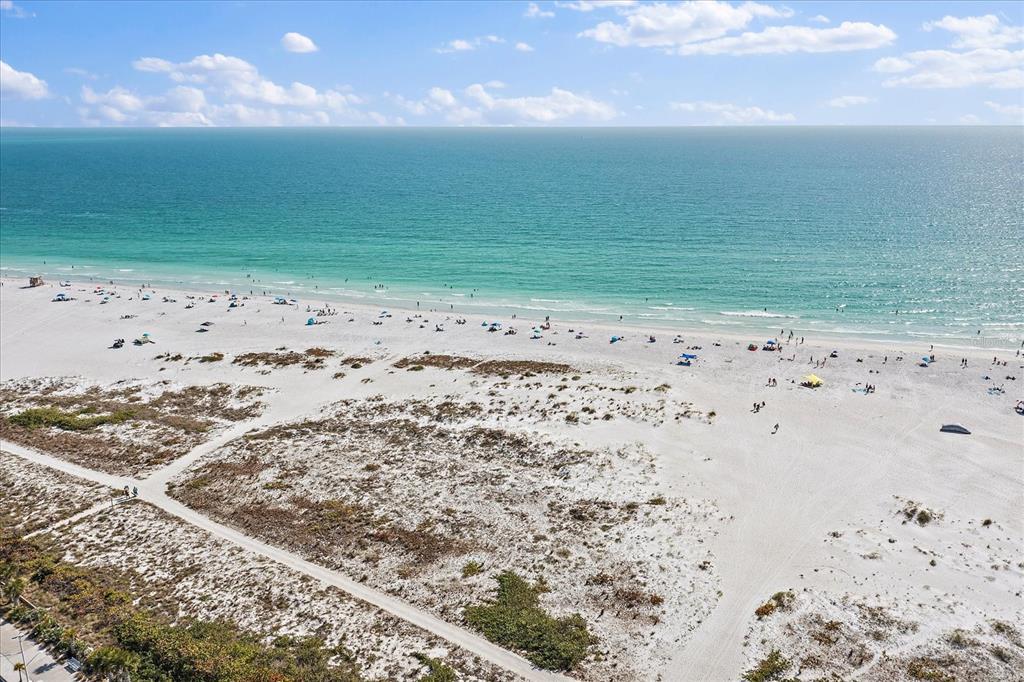 Sarasota, Florida, 34243, United States, 3 Bedrooms Bedrooms, ,3 BathroomsBathrooms,Residential,For Sale,1885250