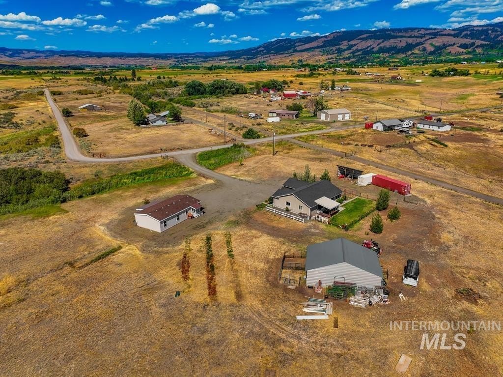 Council, Idaho, 83612, United States, 3 Bedrooms Bedrooms, ,2 BathroomsBathrooms,Residential,For Sale,1928022