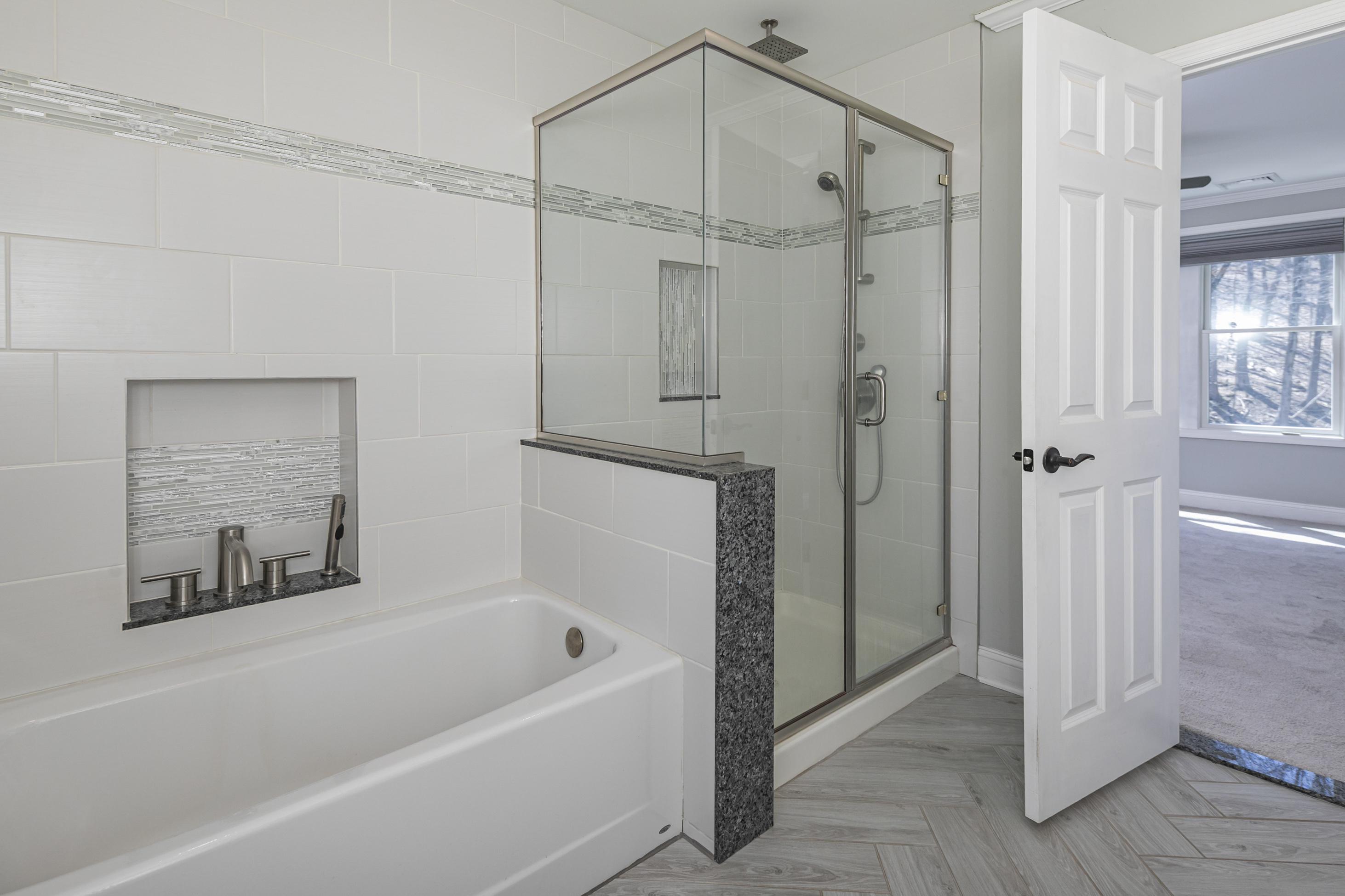  Tranquil Custom Home in a Serene Wooded Section of Skillman - 物件實景