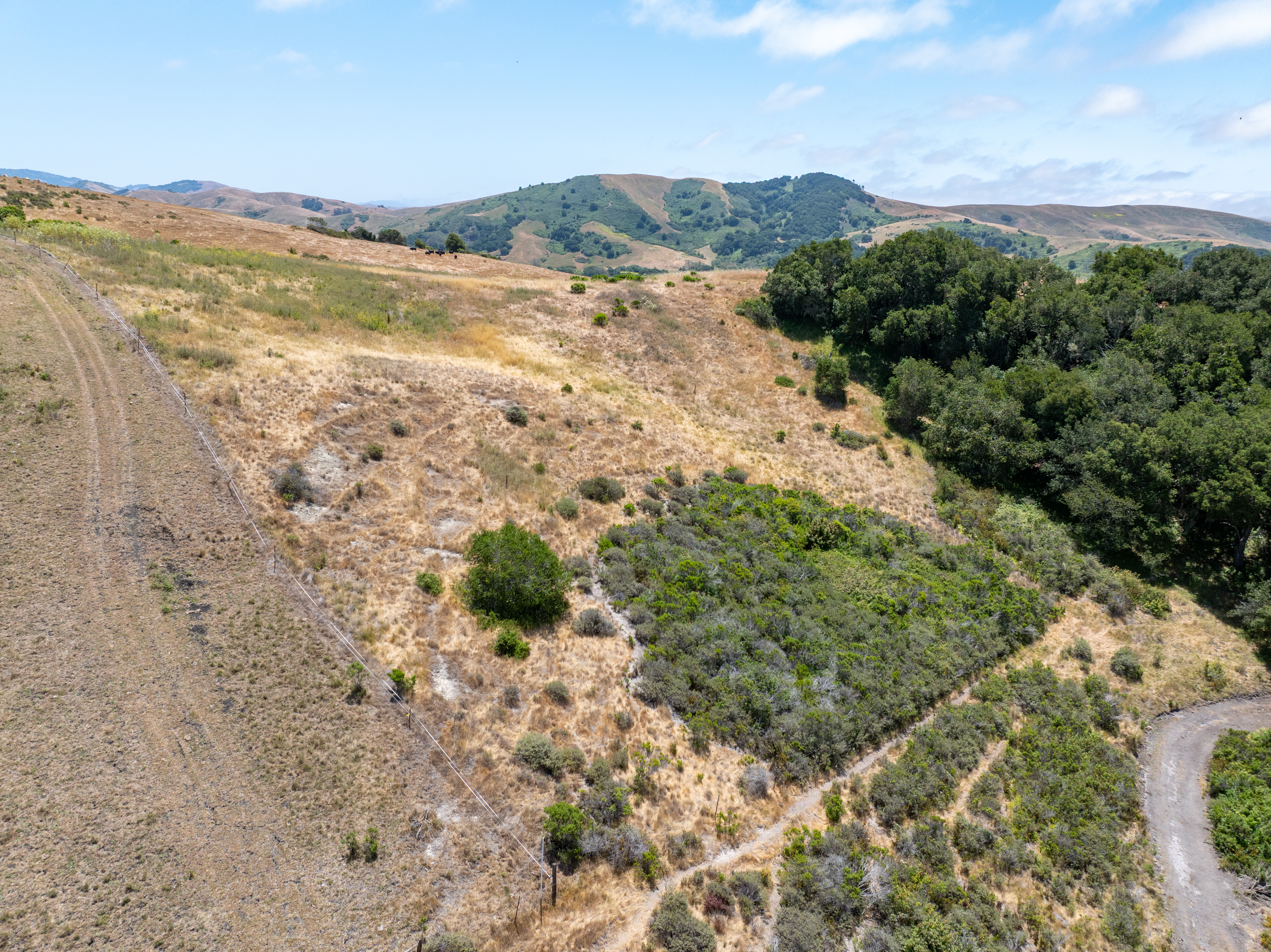  Homesite with Ocean and Mountain Views - 物件實景