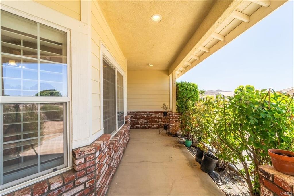 Hemet, California, 92544, United States, 4 Bedrooms Bedrooms, ,2 BathroomsBathrooms,Residential,For Sale,1899336