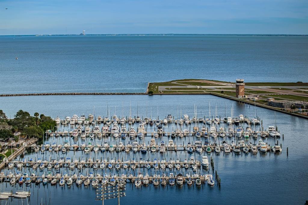 St Petersburg, Florida, 33701, United States, 3 Bedrooms Bedrooms, ,3 BathroomsBathrooms,Residential,For Sale,1885296