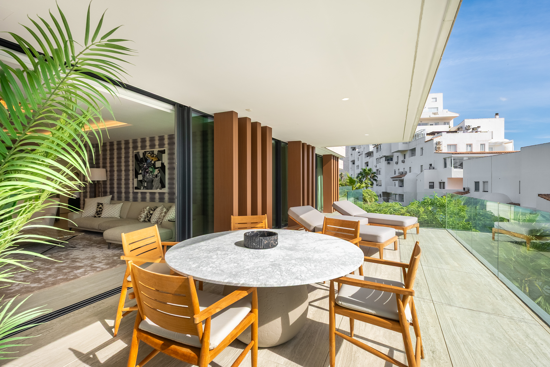  Beachfront apartment with exceptional resort amenities in Estepona - 物件實景
