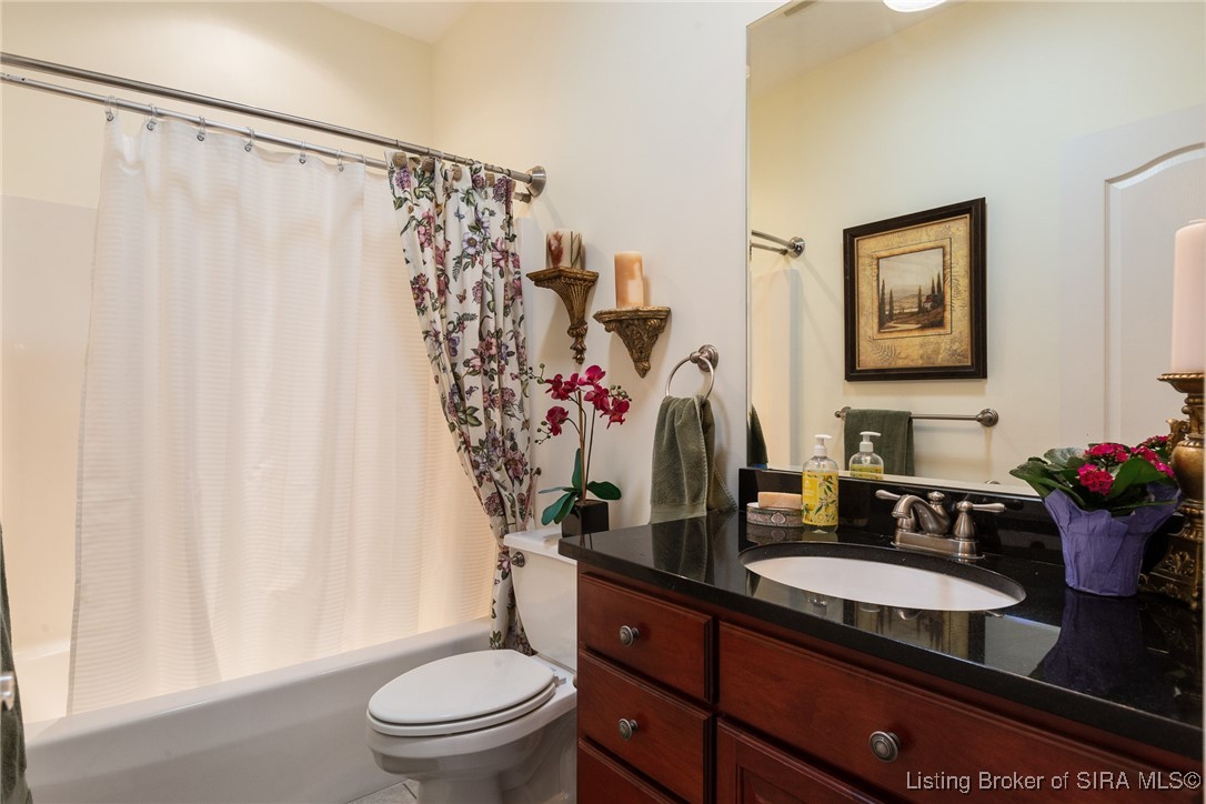 Jeffersonville, Indiana, 47130, United States, 3 Bedrooms Bedrooms, ,2 BathroomsBathrooms,Residential,For Sale,1752485