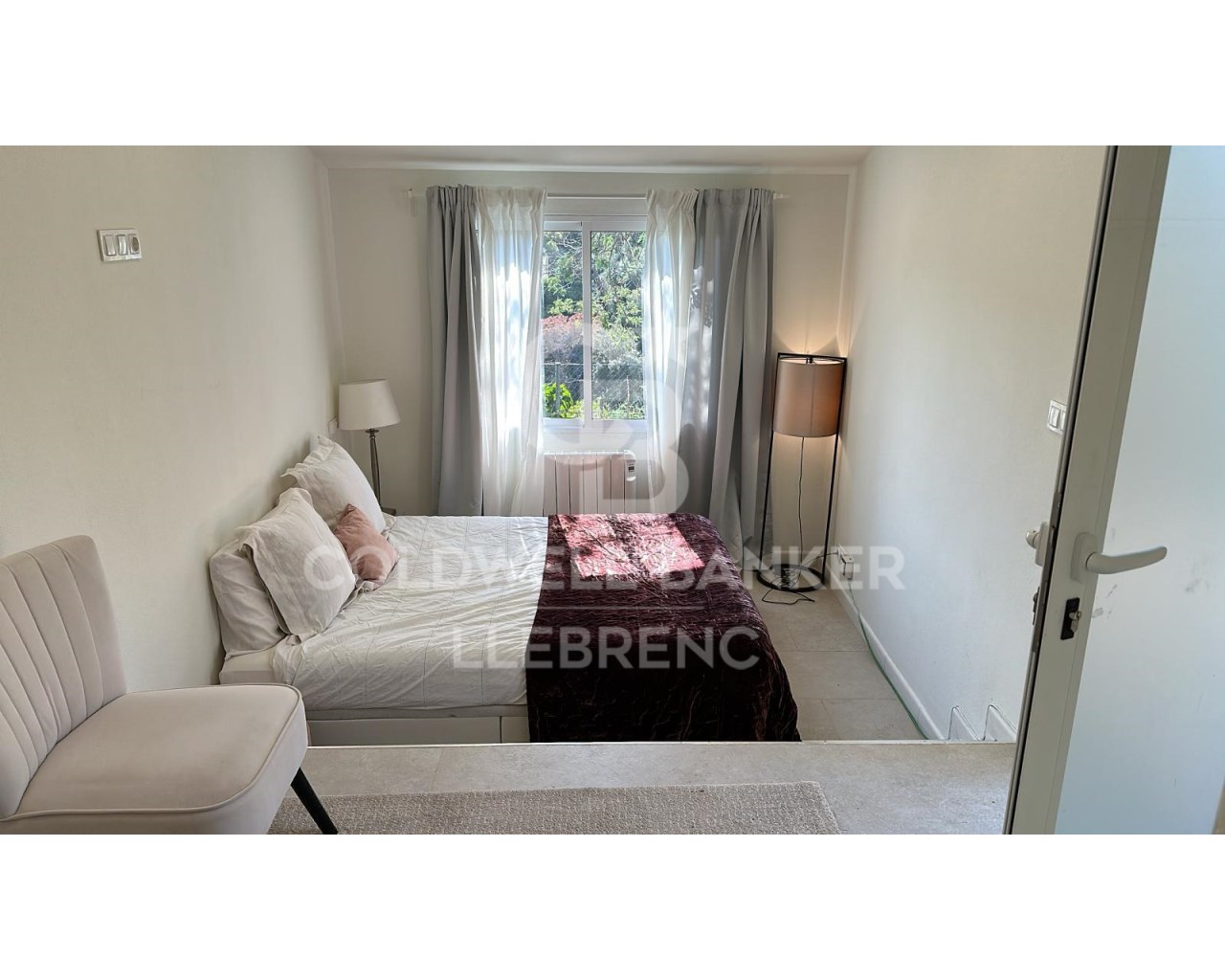 Barcelona, Catalonia, ES, 4 Bedrooms Bedrooms, ,1 BathroomBathrooms,Residential,For Sale,1988279