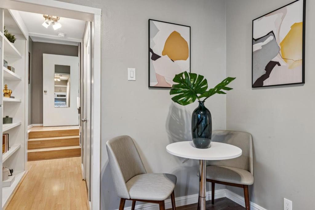 San Francisco, California, 94134, United States, 3 Bedrooms Bedrooms, ,2 BathroomsBathrooms,Residential,For Sale,1943072