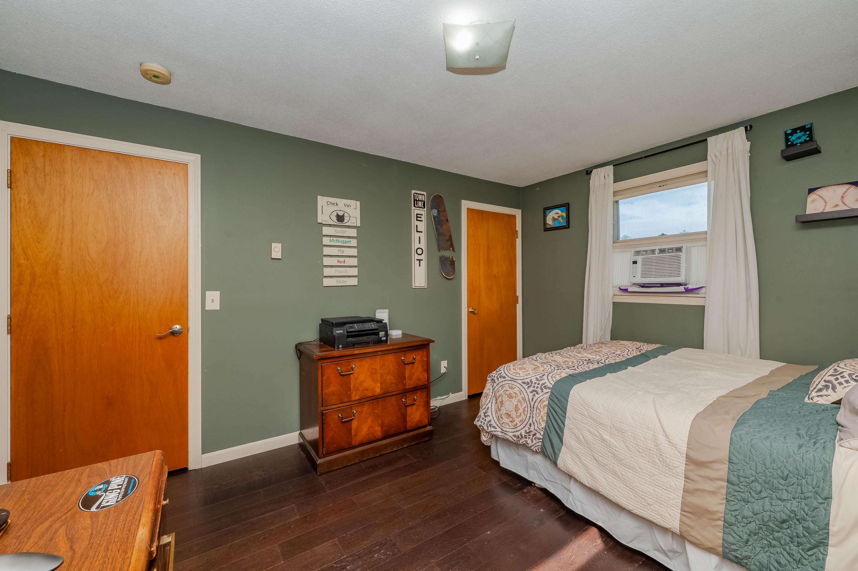 Eliot, Maine, 03903, United States, 2 Bedrooms Bedrooms, ,1 BathroomBathrooms,Residential,For Sale,1887837