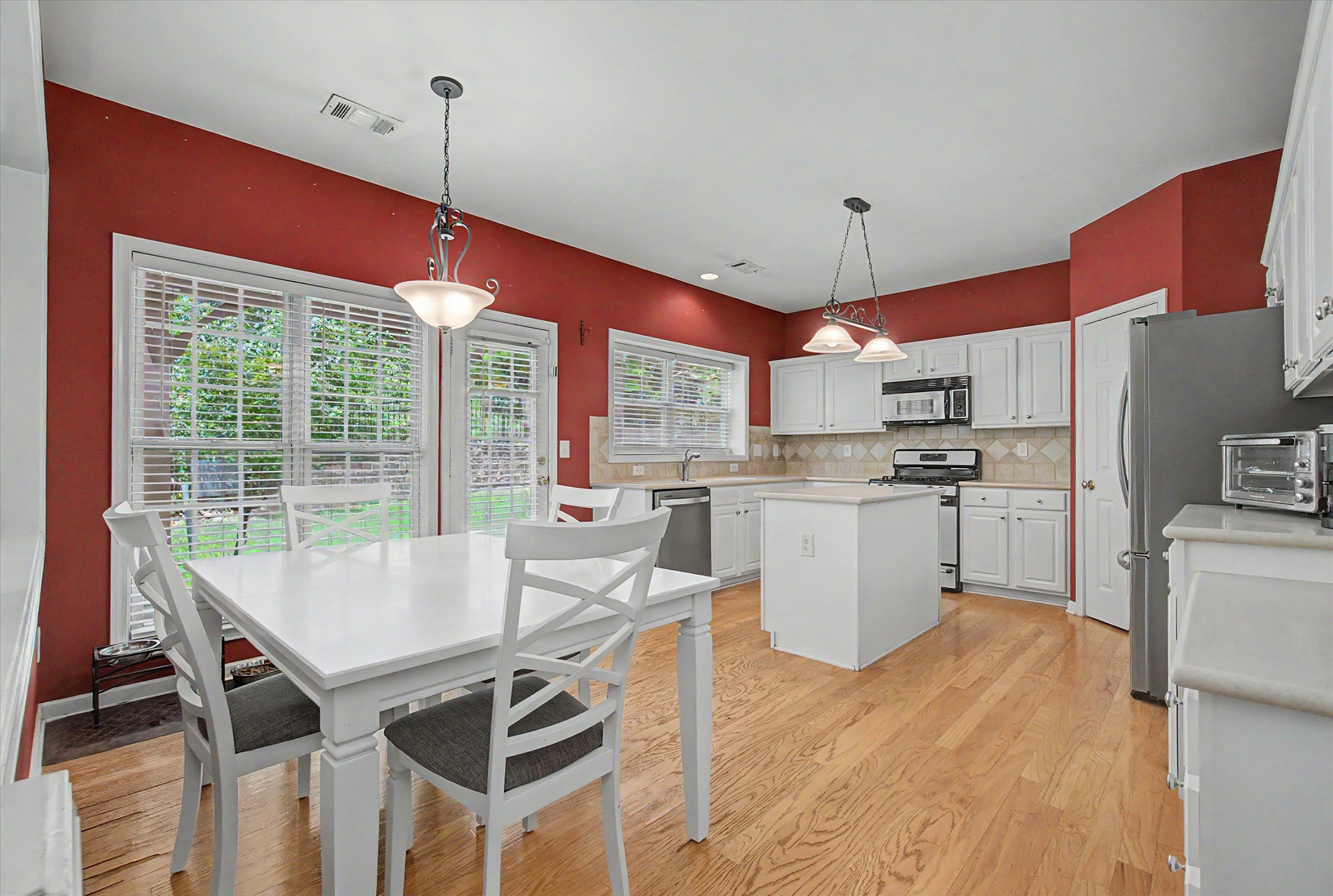  Unbeatable Value in Highly Sought-After Woodstock Neighborhood - 物件實景