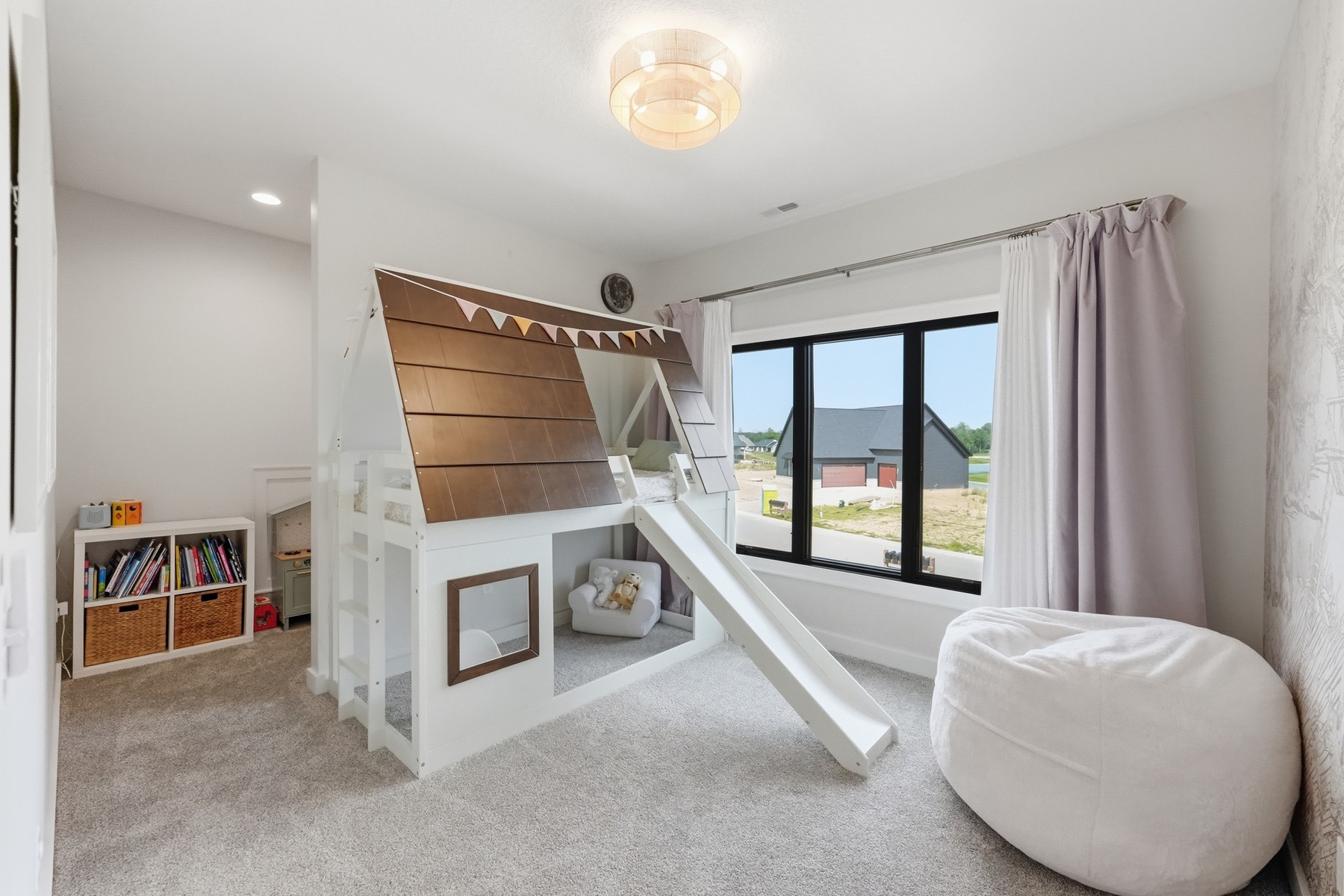  Better Than New Two Story Home in Desirable Fort Wayne Community - 物件實景