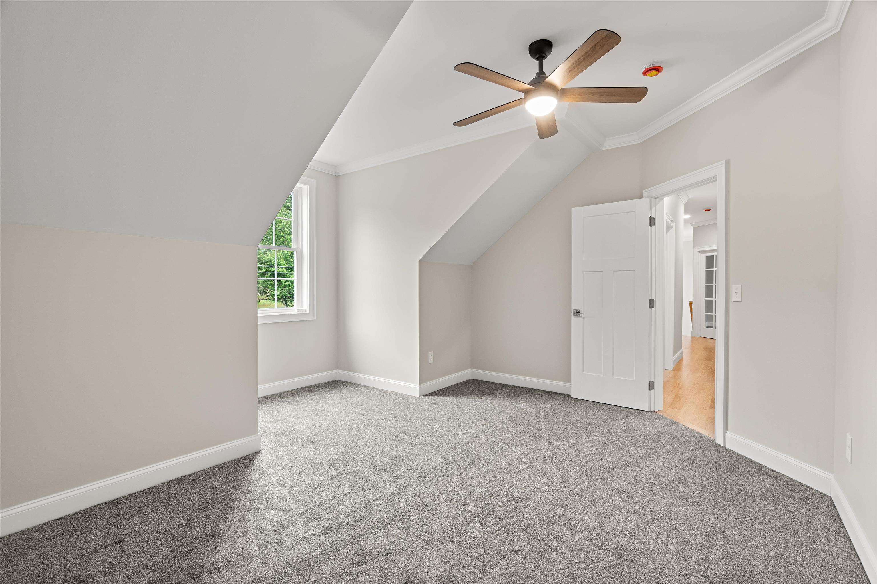 Hooksett, New Hampshire, 03106, United States, 4 Bedrooms Bedrooms, ,3 BathroomsBathrooms,Residential,For Sale,1895985