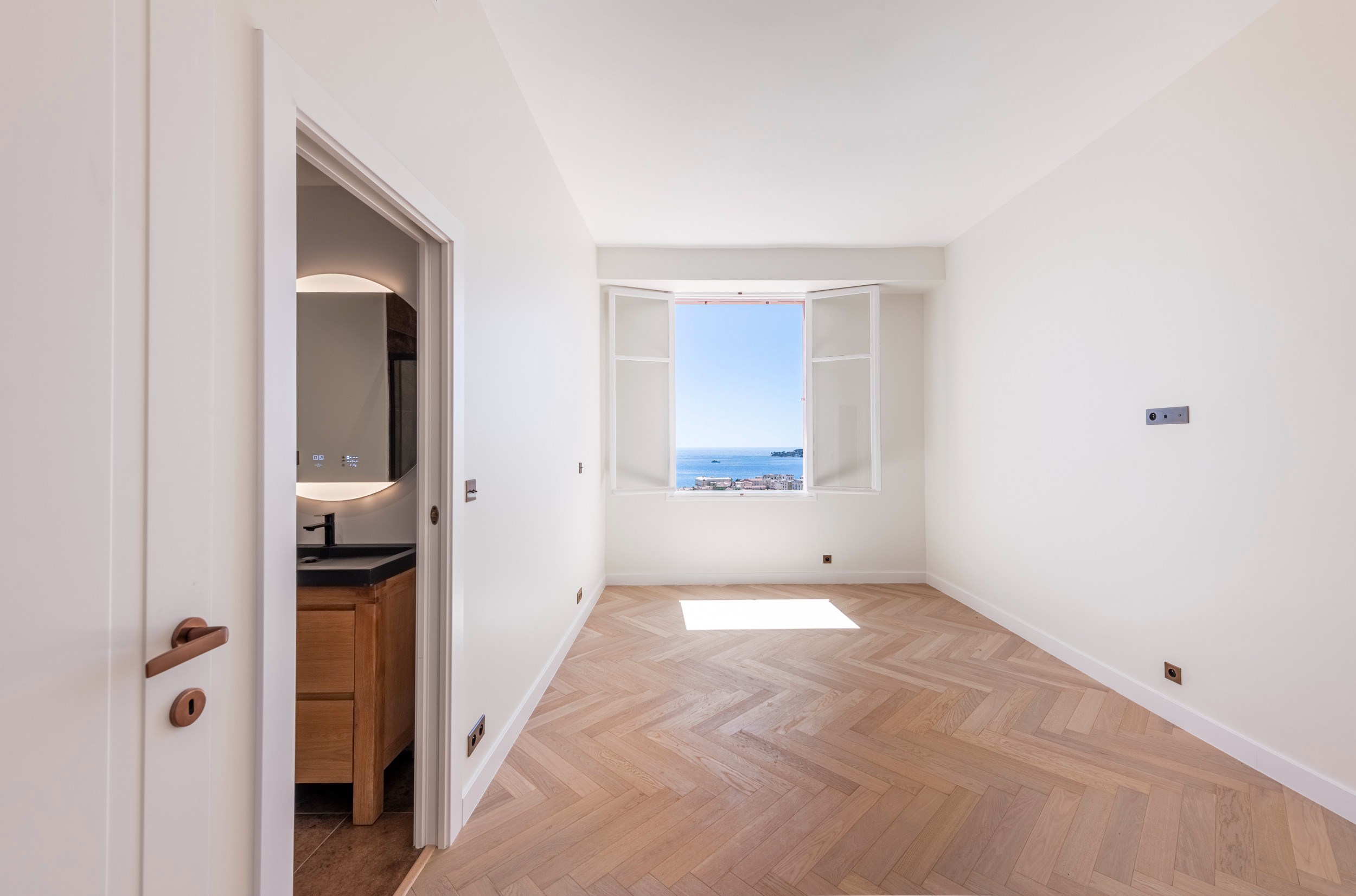  Exceptional Sea-View Apartment in the Heart of Beaulieu-sur-Mer - 物件實景