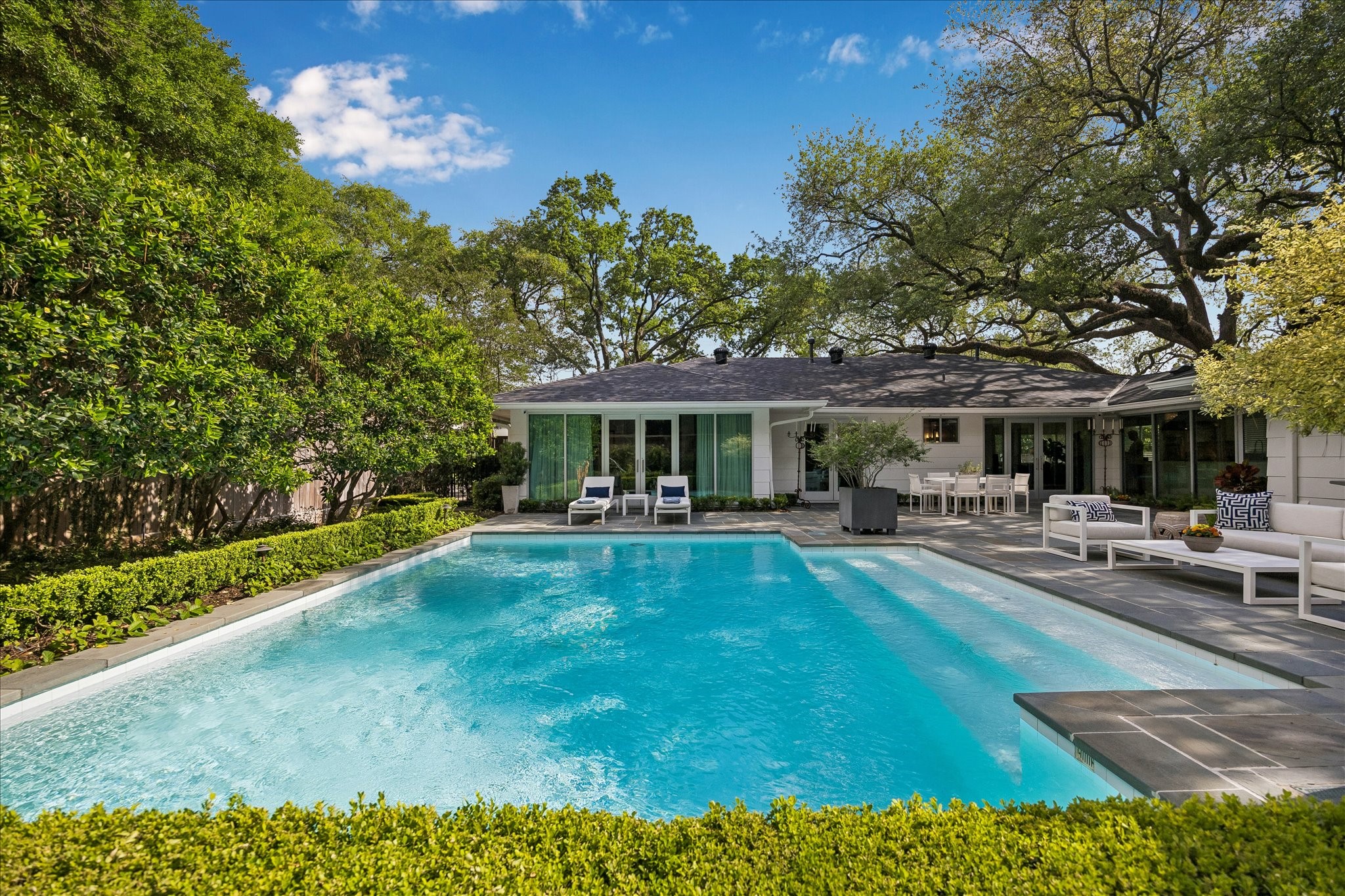  4114 Whitman Street - 物件實景