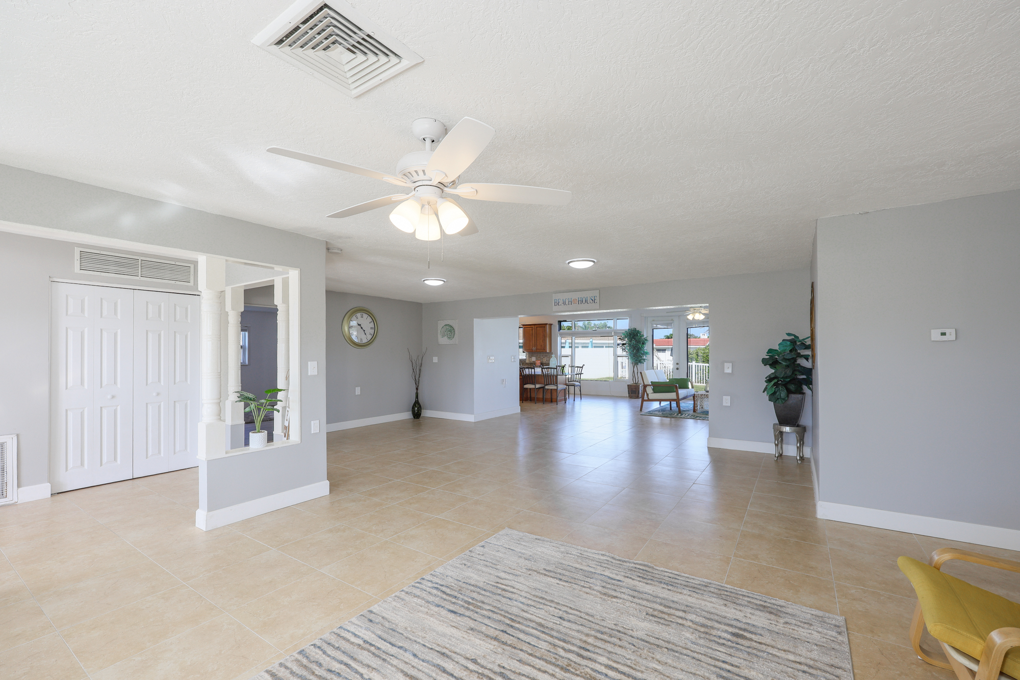 Treasure Island, Florida, 33706, United States, 3 Bedrooms Bedrooms, ,2 BathroomsBathrooms,Residential,For Sale,1982782