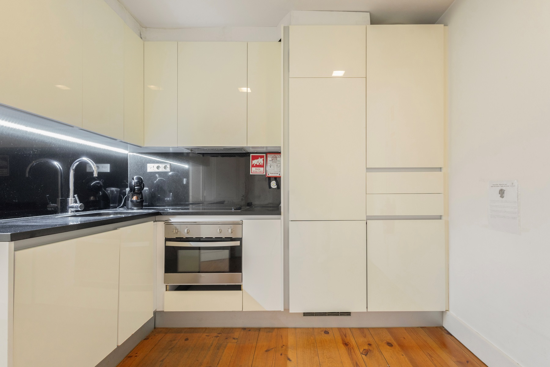  Flat, 1 bedrooms, for Sale - 物件實景