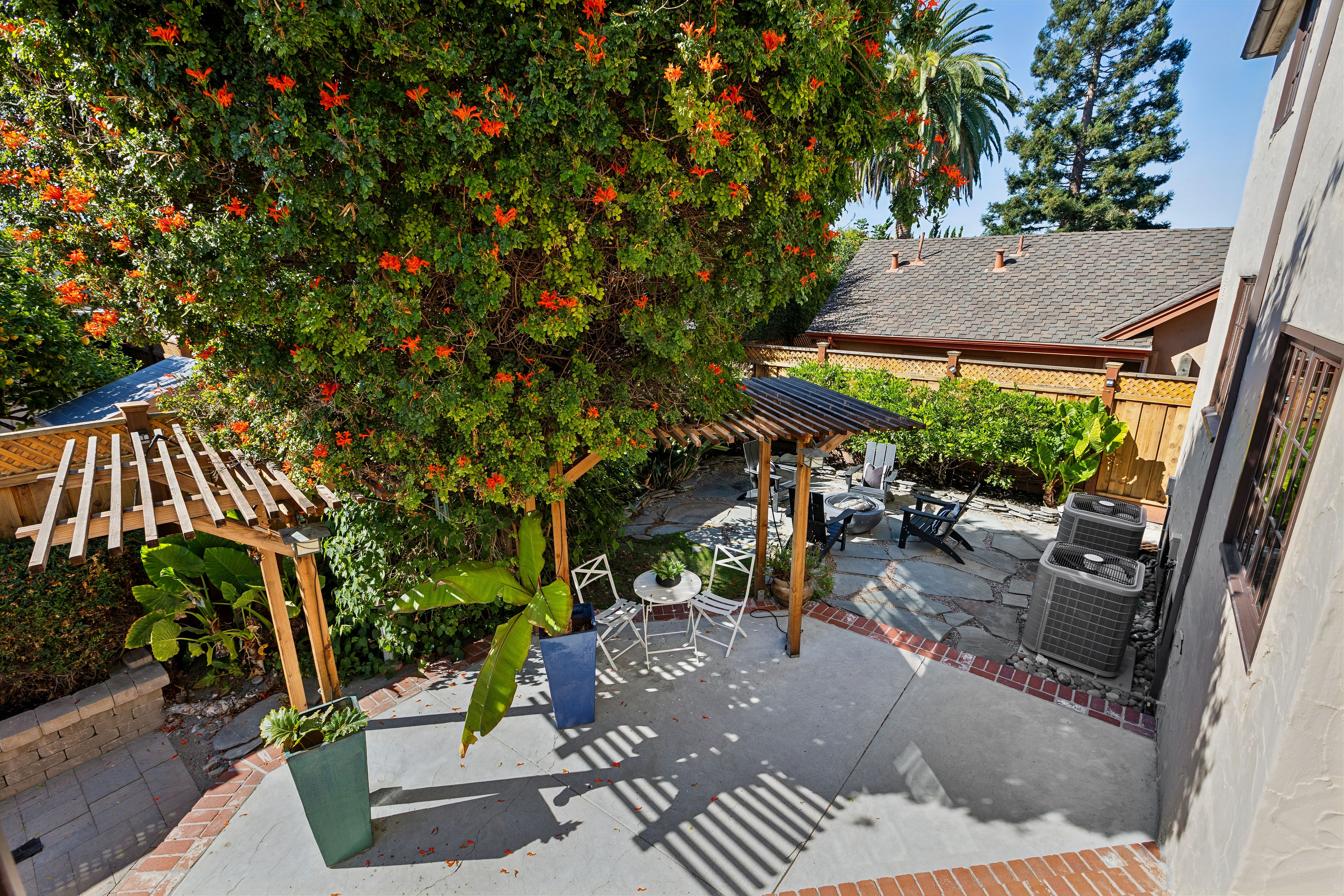  Beautiful Tudor in Santa Clara - 物件實景