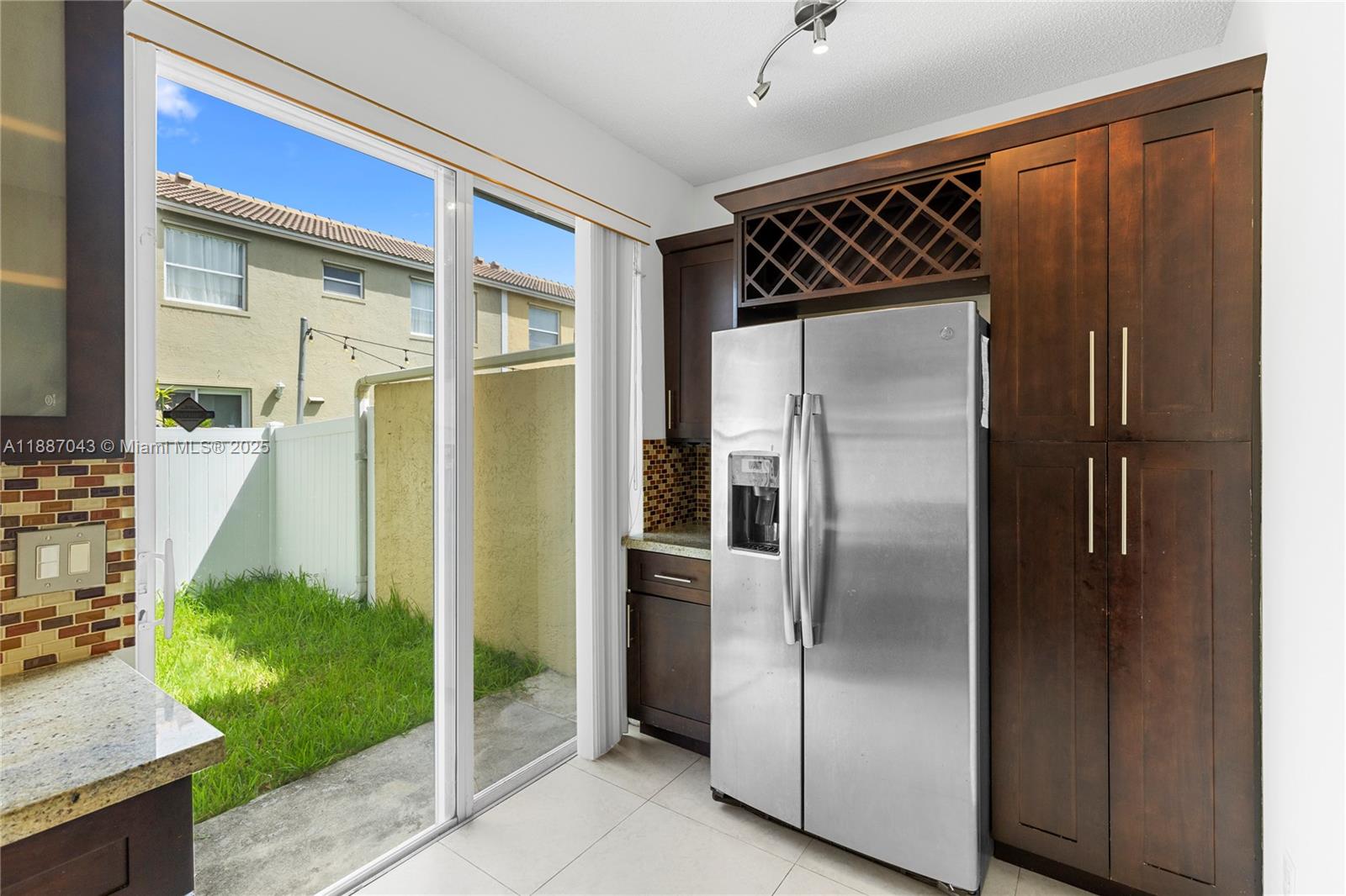 Pembroke Pines, Florida, 33028, United States, 3 Bedrooms Bedrooms, ,3 BathroomsBathrooms,Residential,For Sale,1958356