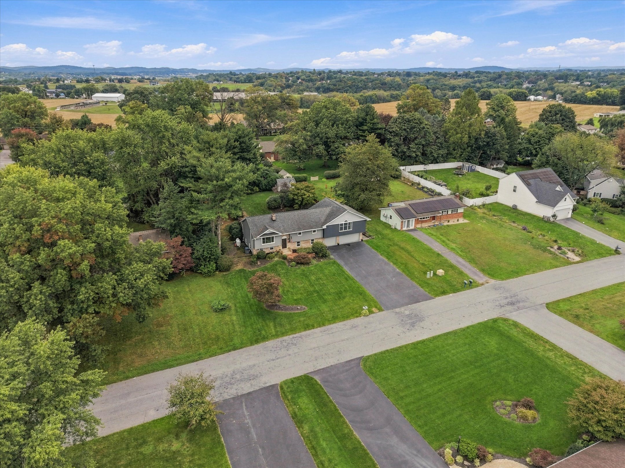  207 Weaver Dr, Lititz, PA 17543 - 物件實景